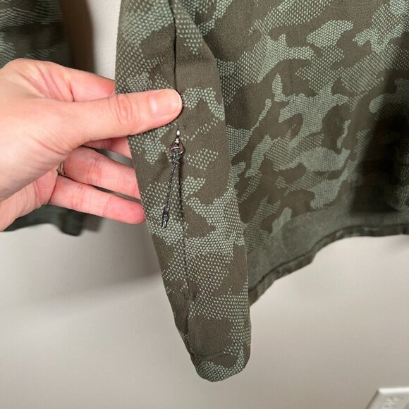 lululemon athletica Camouflage Long Sleeve Shirt - Picture 2 of 9